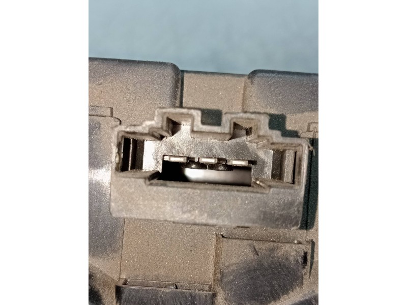 Recambio de piloto trasero derecho interior para seat toledo (1l) 2.0 referencia OEM IAM 1L0945094M  