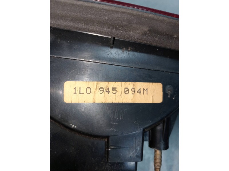 Recambio de piloto trasero derecho interior para seat toledo (1l) 2.0 referencia OEM IAM 1L0945094M  