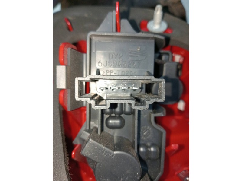 Recambio de piloto trasero izquierdo para seat ibiza st (6j8) style referencia OEM IAM 6J8945095  