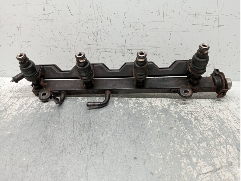 Recambio de rampa inyectora para bmw serie 3 compacto (e36) 1.6 cat referencia OEM IAM 1734355  