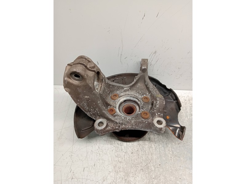 Recambio de mangueta delantera derecha para volkswagen passat lim. (362) 1.6 tdi dpf referencia OEM IAM   