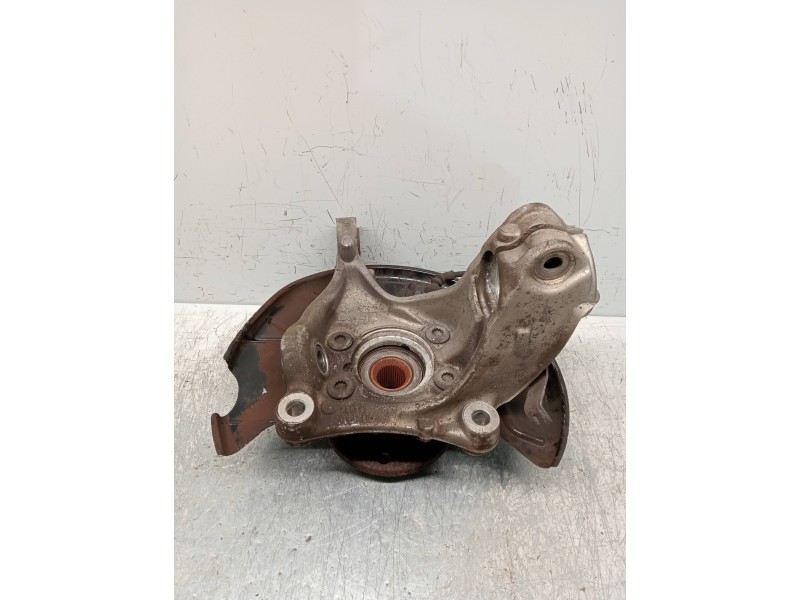 Recambio de mangueta delantera izquierda para volkswagen passat lim. (362) 1.6 tdi dpf referencia OEM IAM   