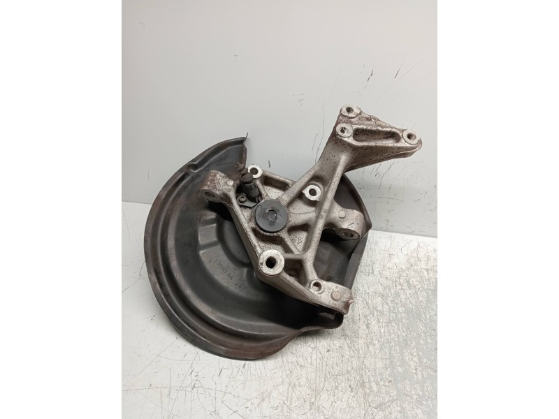 Recambio de mangueta trasera izquierda para volkswagen passat lim. (362) 1.6 tdi dpf referencia OEM IAM   