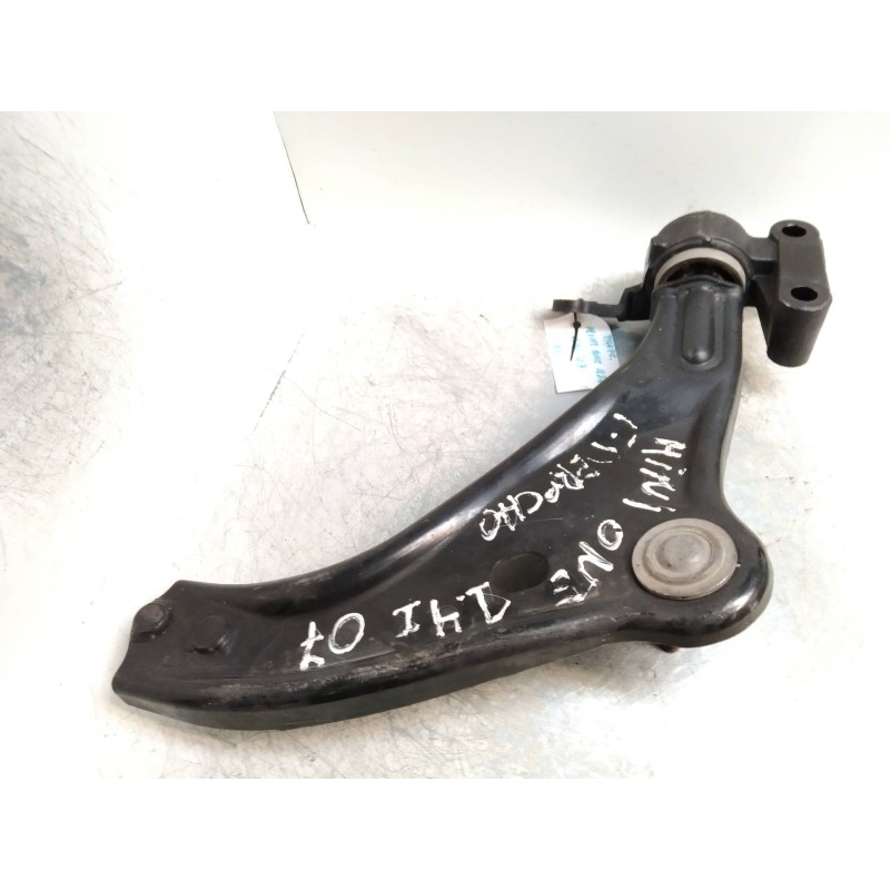 Recambio de brazo suspension inferior delantero derecho para bmw mini (r56) 1.4 16v cat referencia OEM IAM   