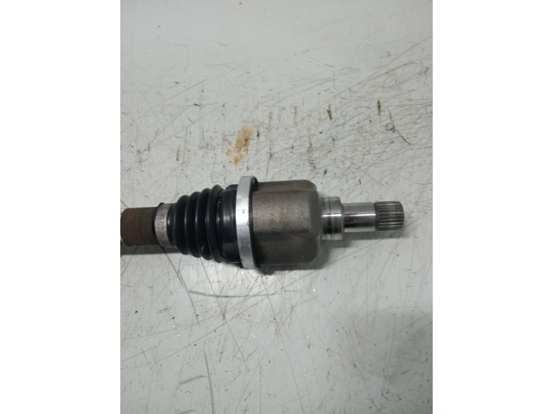 Recambio de transmision delantera izquierda para peugeot 5008 active referencia OEM IAM 9684135380  