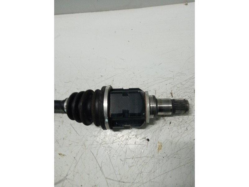 Recambio de transmision delantera izquierda para toyota avensis wagon (t25) 2.0 d-4d executive referencia OEM IAM   