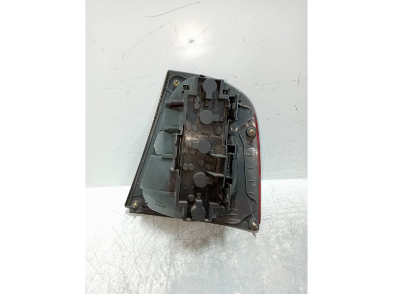 Recambio de piloto trasero izquierdo para skoda octavia berlina (1u2) 1.9 tdi referencia OEM IAM 1U6945111  