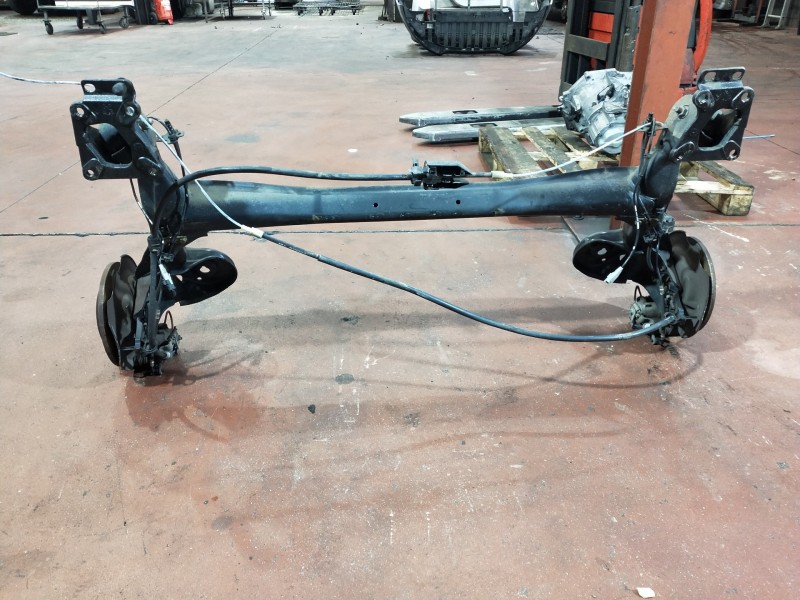 Recambio de puente trasero para peugeot partner kombi referencia OEM IAM   DISCO/ABS