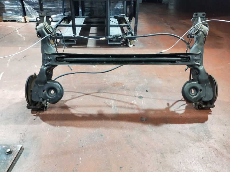 Recambio de puente trasero para peugeot partner kombi referencia OEM IAM   DISCO/ABS