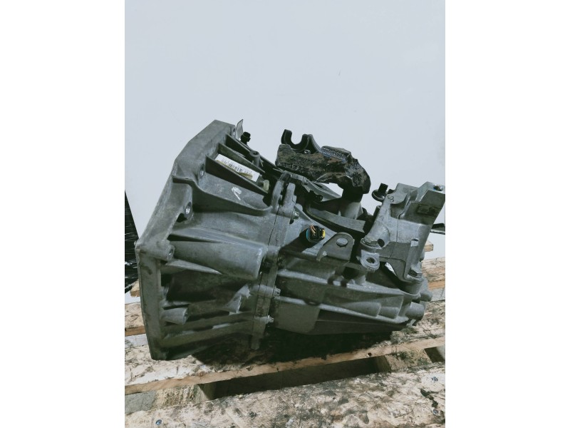 Recambio de caja cambios para renault scenic iii referencia OEM IAM TL4A054 S006631 6V