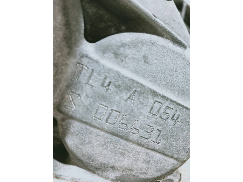 Recambio de caja cambios para renault scenic iii referencia OEM IAM TL4A054 S006631 6V