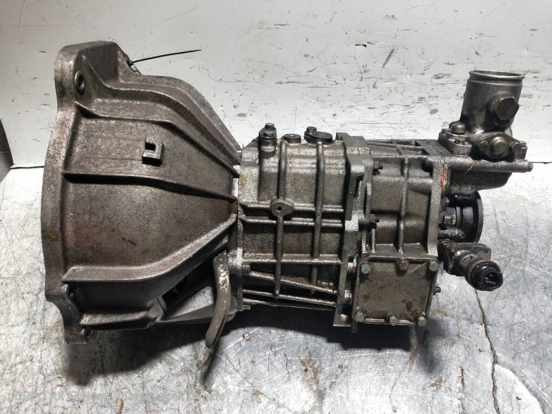 Recambio de caja cambios para iveco daily caja abierta 2.5 diesel referencia OEM IAM 28151 94701551 437532 