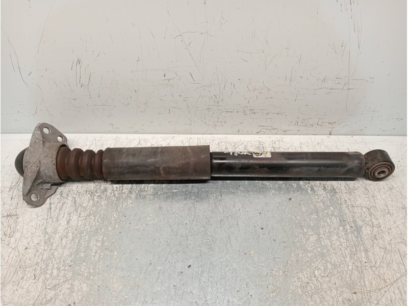 Recambio de amortiguador trasero izquierdo para volkswagen passat lim. (362) 1.6 tdi dpf referencia OEM IAM   