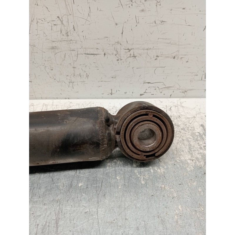 Recambio de amortiguador trasero izquierdo para volkswagen passat lim. (362) 1.6 tdi dpf referencia OEM IAM   