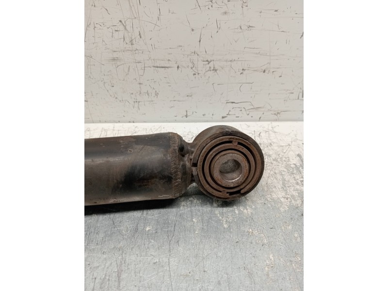 Recambio de amortiguador trasero izquierdo para volkswagen passat lim. (362) 1.6 tdi dpf referencia OEM IAM   