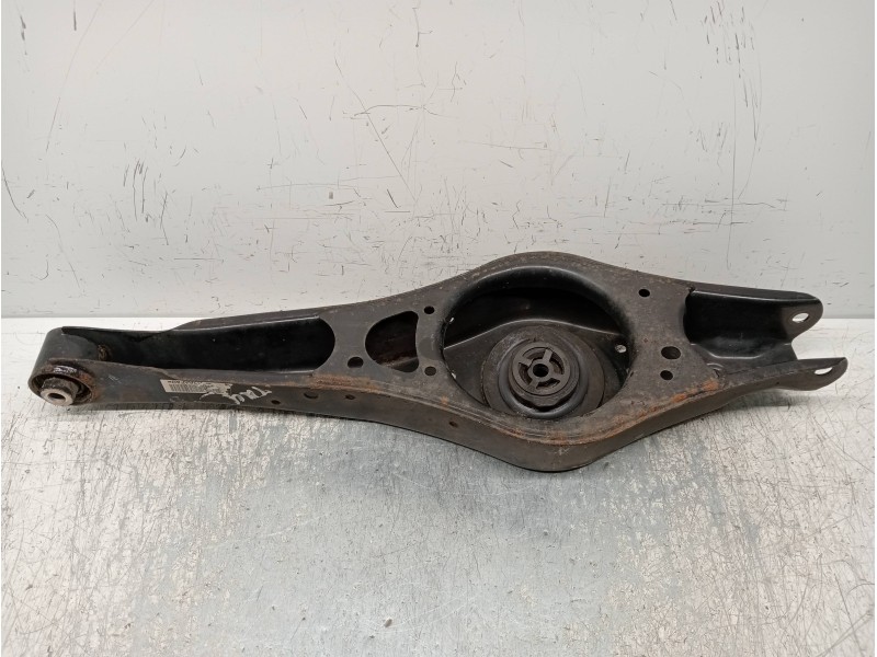 Recambio de brazo suspension inferior trasero derecho para volkswagen passat lim. (362) 1.6 tdi dpf referencia OEM IAM 1K0505371