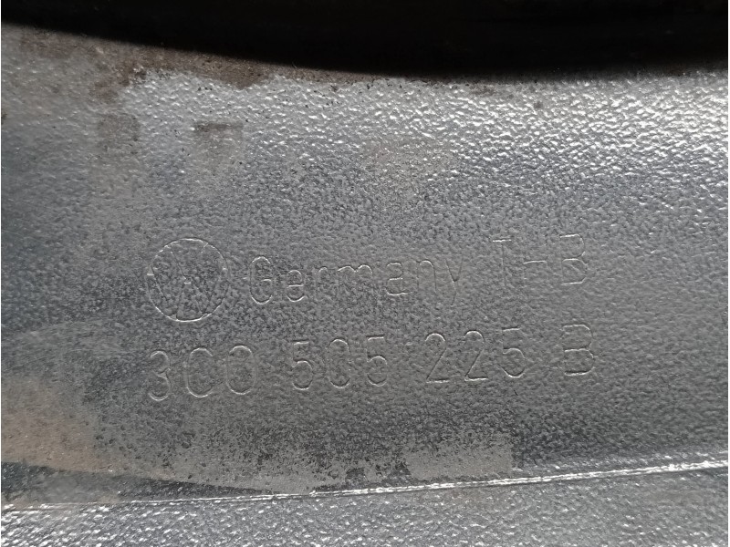 Recambio de brazo suspension superior trasero izquierdo para volkswagen passat lim. (362) 1.6 tdi dpf referencia OEM IAM 3C05052