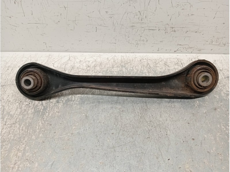 Recambio de brazo suspension superior trasero derecho para volkswagen passat lim. (362) 1.6 tdi dpf referencia OEM IAM 1K0501530