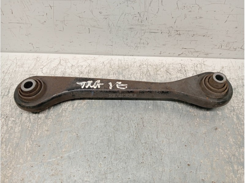 Recambio de brazo suspension superior trasero izquierdo para volkswagen passat lim. (362) 1.6 tdi dpf referencia OEM IAM 1K05015