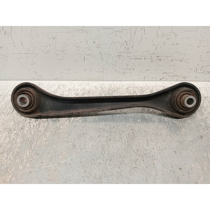 Recambio de brazo suspension superior trasero izquierdo para volkswagen passat lim. (362) 1.6 tdi dpf referencia OEM IAM 1K05015