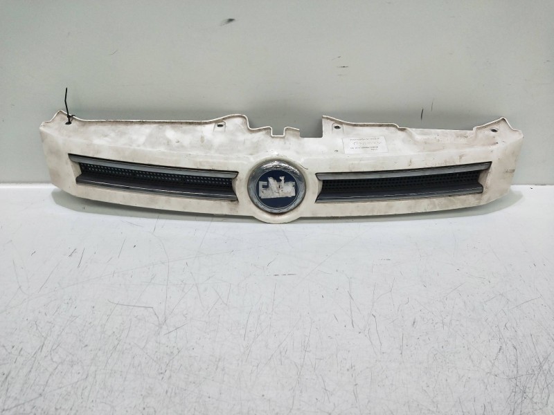 Recambio de rejilla delantera para fiat panda (169) 1.3 jtd cat referencia OEM IAM   