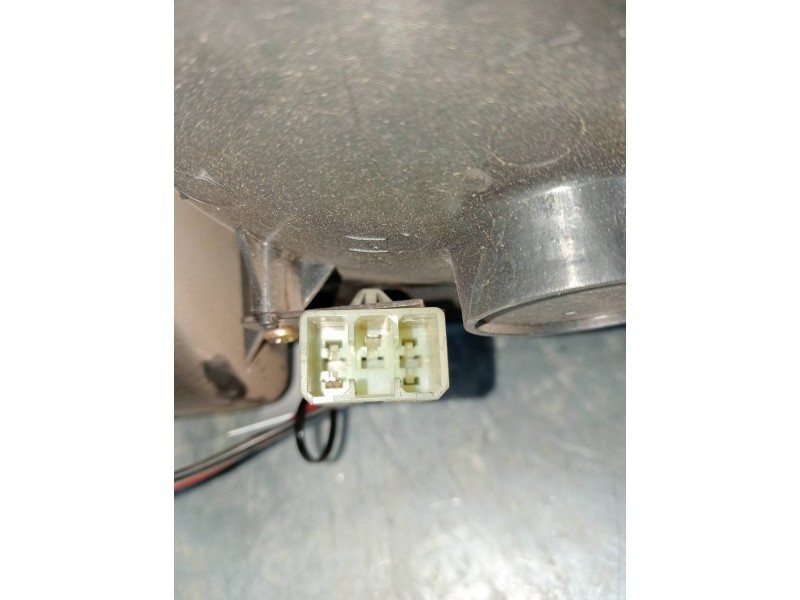 Recambio de piloto trasero izquierdo interior para ssangyong musso referencia OEM IAM   