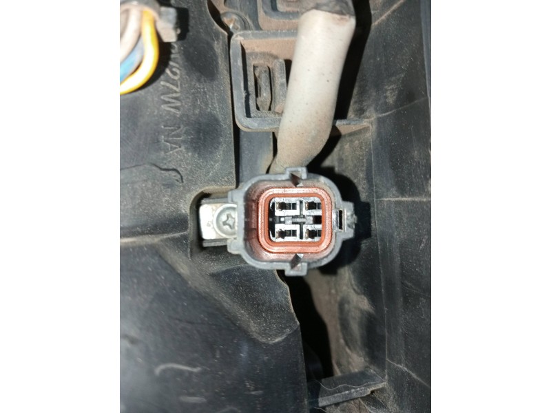 Recambio de piloto trasero izquierdo para ssangyong kyron referencia OEM IAM    Recambio de piloto trasero izquierdo para ssangyong kyron referencia OEM IAM