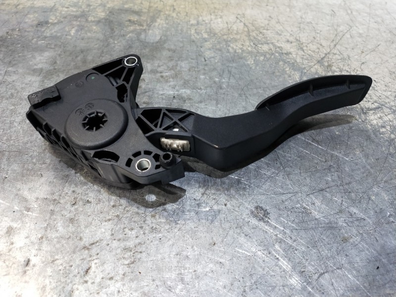 Recambio de potenciometro pedal para nissan x-trail (t32) 360 referencia OEM IAM 180024BA0B 6PV00997815 