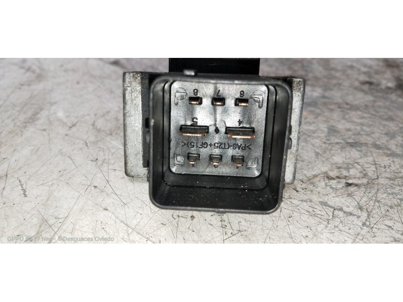 Recambio de caja precalentamiento para renault scenic iii referencia OEM IAM 110678071R  