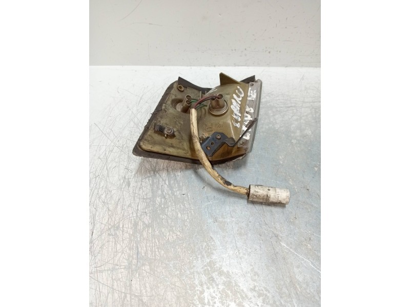 Recambio de piloto delantero derecho para subaru leone 1.8 referencia OEM IAM    Recambio de piloto delantero derecho para subaru leone 1.8 referencia OEM IAM