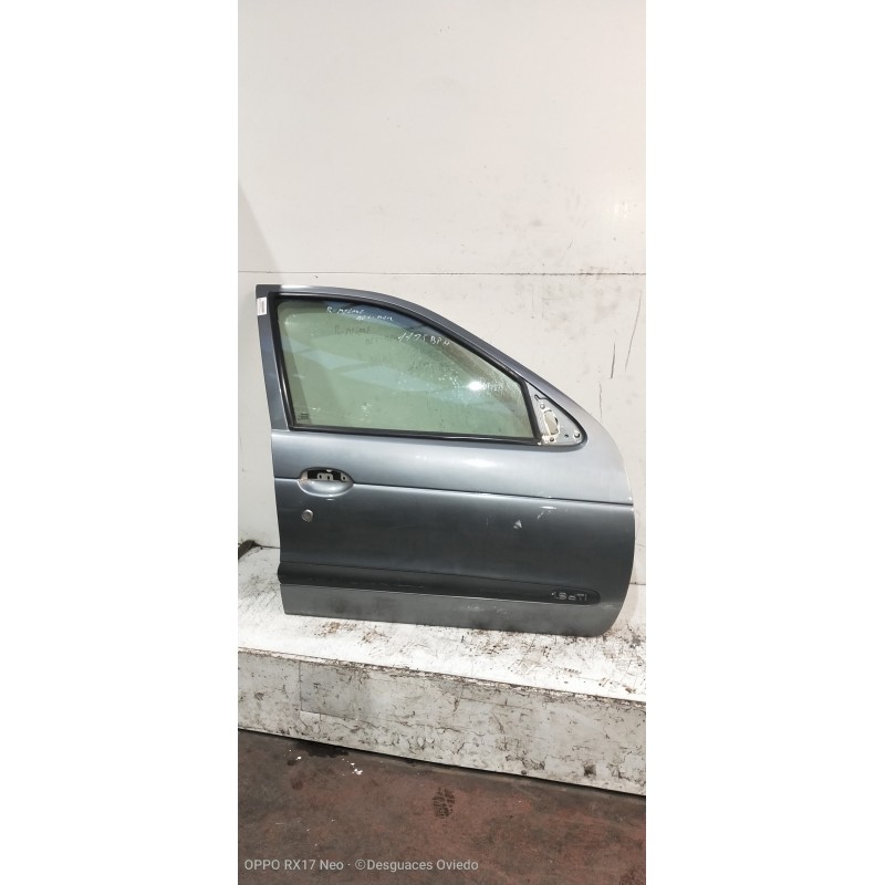Recambio de puerta delantera derecha para renault megane i fase 2 berlina (ba0) 1.9 d authentique referencia OEM IAM   5P