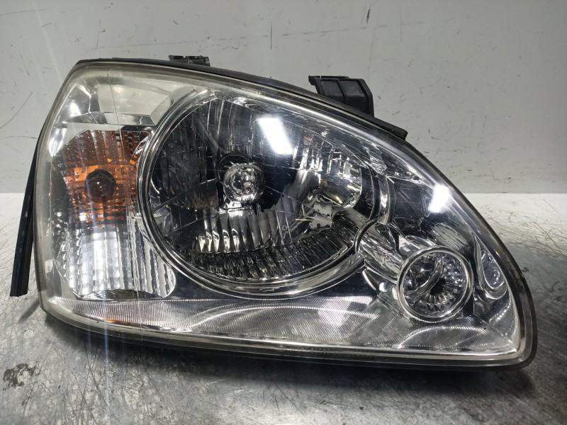 Recambio de faro derecho para kia carens 2.0 crdi ex monovolumen referencia OEM IAM   