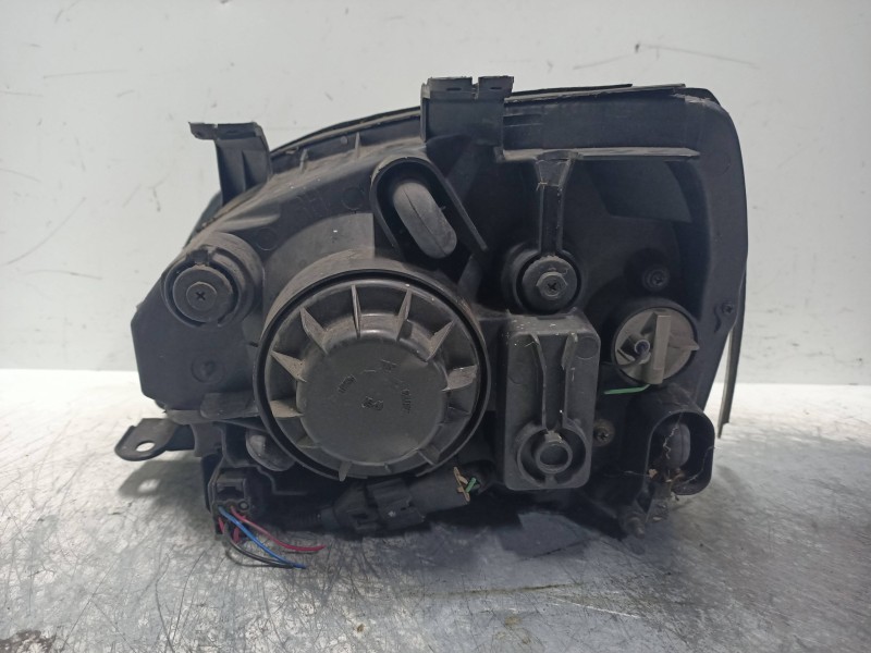 Recambio de faro derecho para kia carens 2.0 crdi ex monovolumen referencia OEM IAM   
