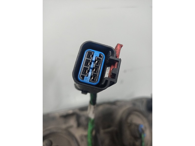 Recambio de faro derecho para jeep gr.cherokee (wj/wg) 2.7 crd cat referencia OEM IAM   