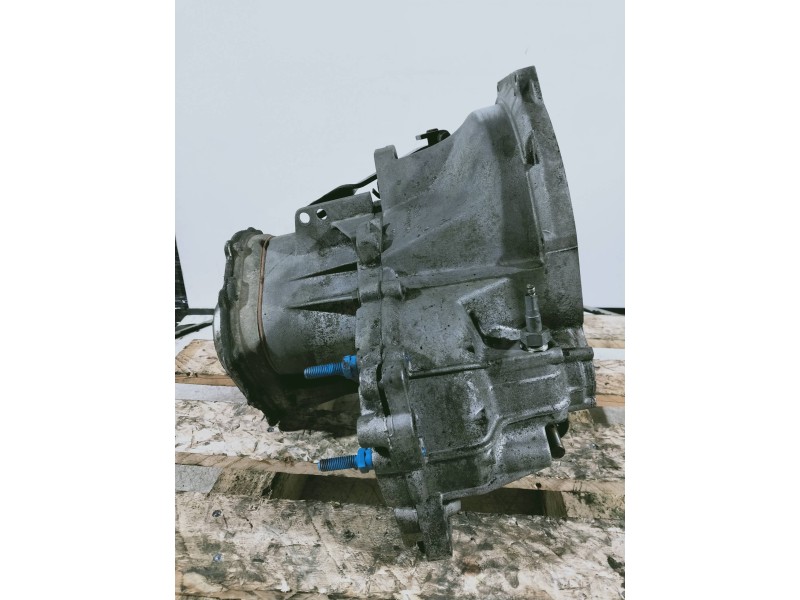Recambio de caja cambios para ford fiesta berl./courier si referencia OEM IAM 89WTGA F0G 0C27A 5V