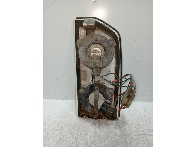 Recambio de piloto trasero izquierdo para santana 300 20hdi referencia OEM IAM   