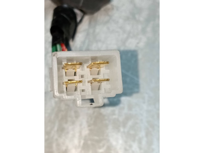 Recambio de piloto trasero derecho para suzuki swift sf berlina (ea) 1.3 cat referencia OEM IAM 22032232  