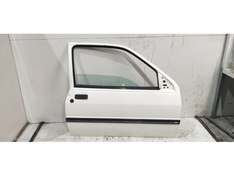 Recambio de puerta delantera derecha para ford fiesta berl./courier si referencia OEM IAM   3P