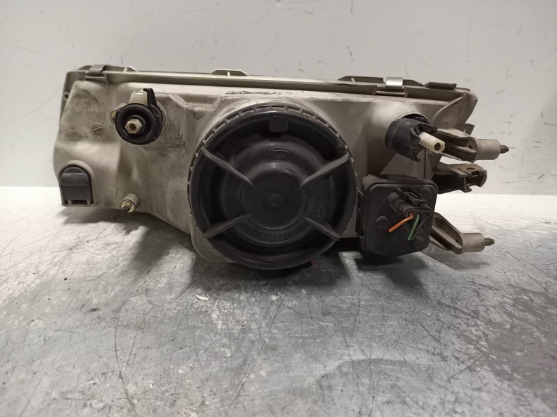 Recambio de faro derecho para mitsubishi carisma berlina 4 (da0) 1.9 turbodiesel referencia OEM IAM   