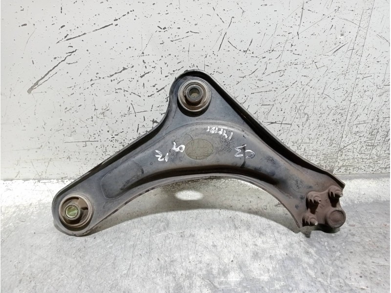 Recambio de brazo suspension inferior delantero izquierdo para citroen c3 tonic referencia OEM IAM   