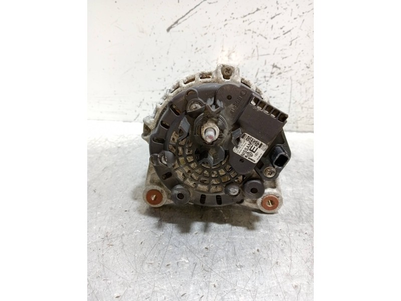 Recambio de alternador para nissan x-trail (t32) 360 referencia OEM IAM 231004BE0A  