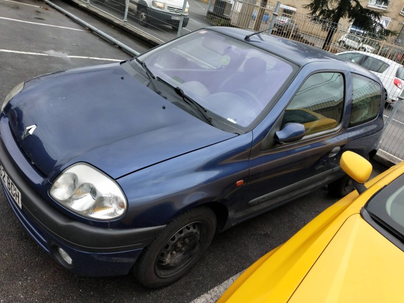 renault clio ii fase i (b/cbo) del año 2000