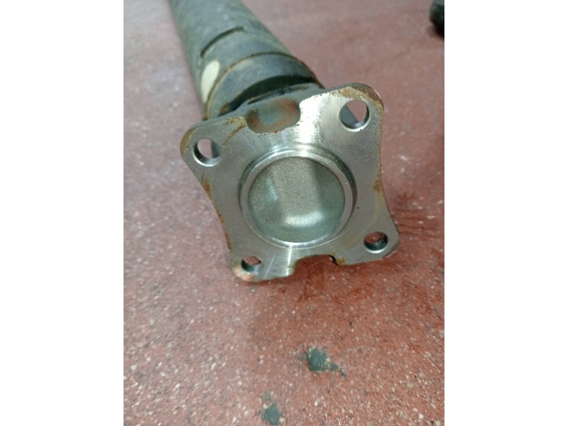 Recambio de transmision central para nissan x-trail (t32) 360 referencia OEM IAM 370004BE0A  