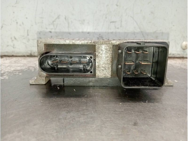 Recambio de caja precalentamiento para renault scenic iii dynamique referencia OEM IAM 8200558438A  