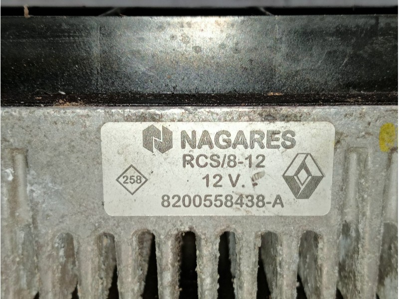 Recambio de caja precalentamiento para renault scenic iii dynamique referencia OEM IAM 8200558438A  