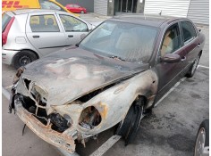 lancia thesis (115) del año 2002