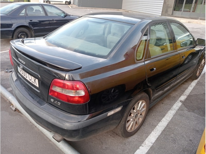 volvo s40 berlina del año 2003