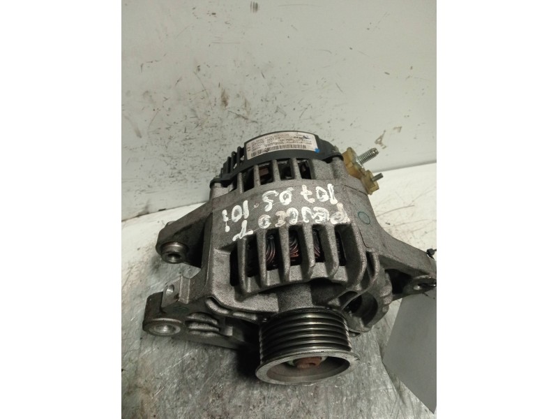 Recambio de alternador para peugeot 107 1.0 cat (384f) referencia OEM IAM 1012101400  