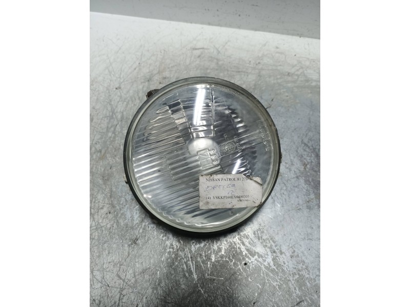 Recambio de faro izquierdo para nissan patrol (k/w160) referencia OEM IAM   