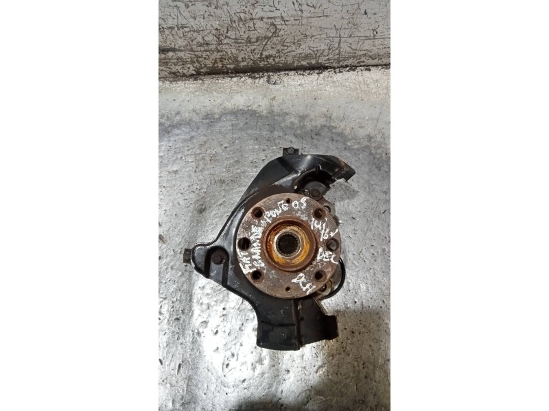 Recambio de mangueta delantera derecha para fiat grande punto (199) 1.4 16v active referencia OEM IAM   